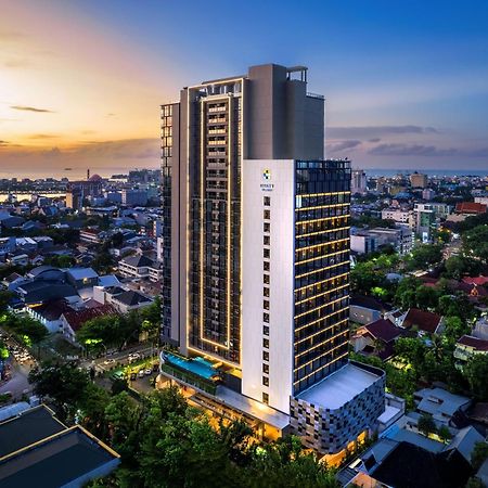 Hyatt Place Makassar Exterior photo