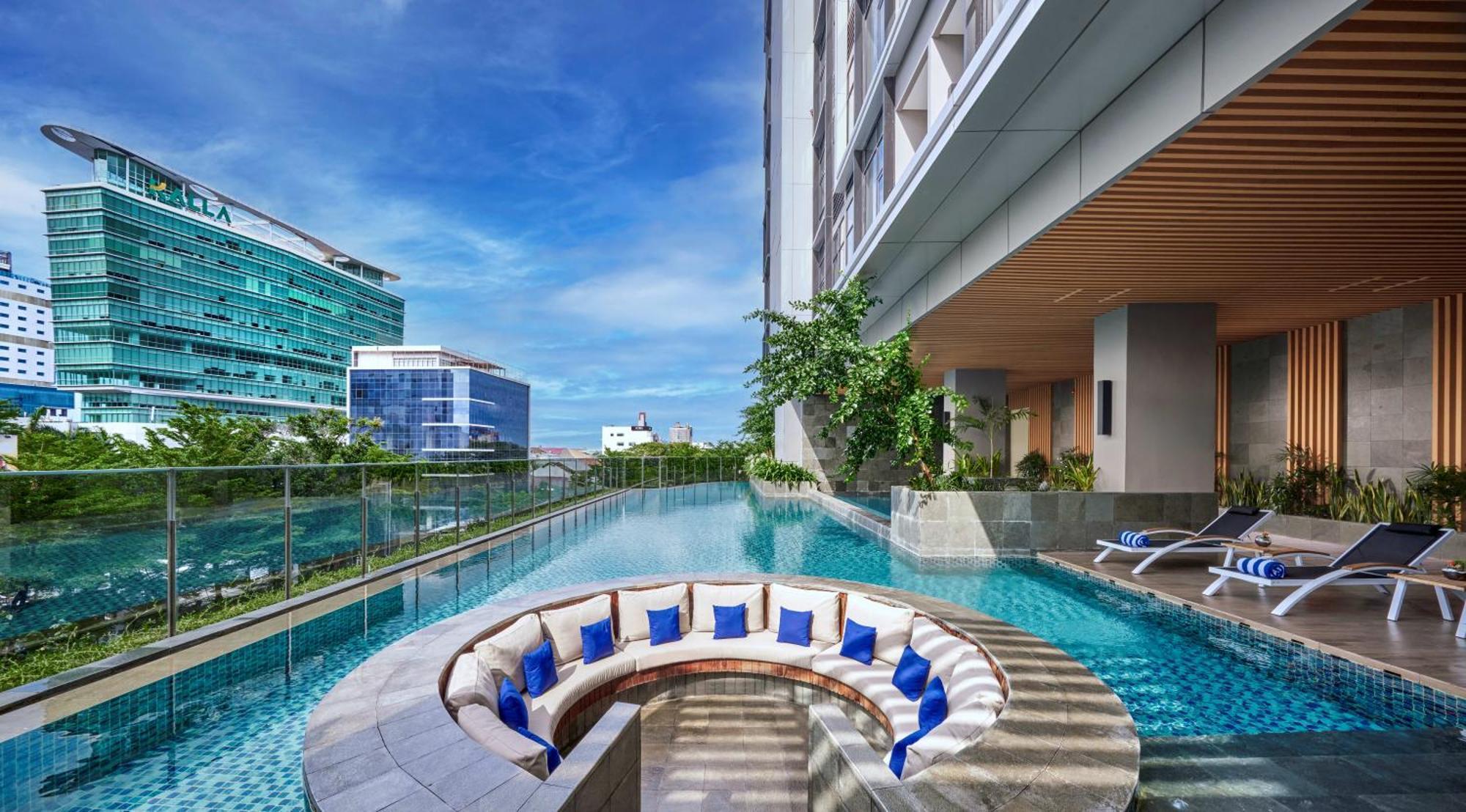 Hyatt Place Makassar Exterior photo